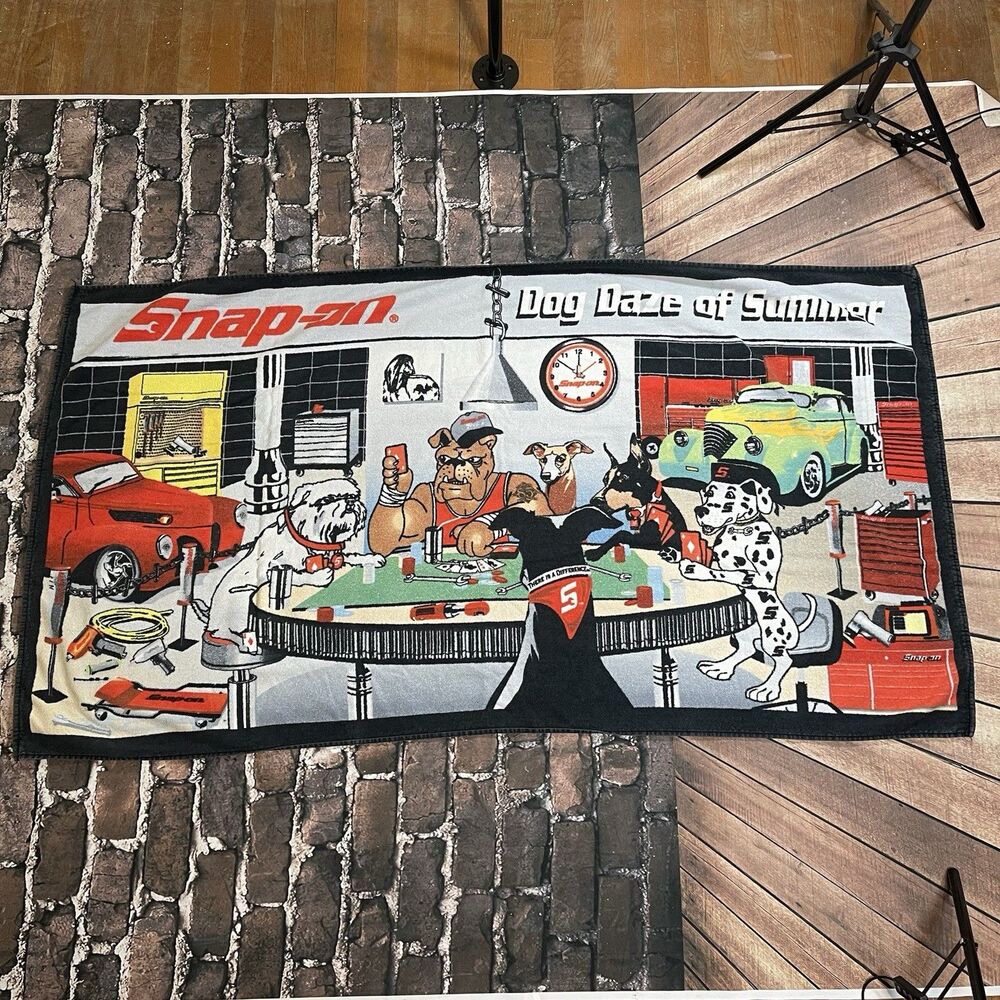 Snap On Tools Beach Towel Dog Daze of Summer Dogs Poker 60” x 32” Vintage